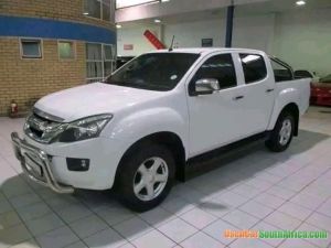 Isuzu KB  300D-Teq Extended Cab LX  2015 model  For Sale