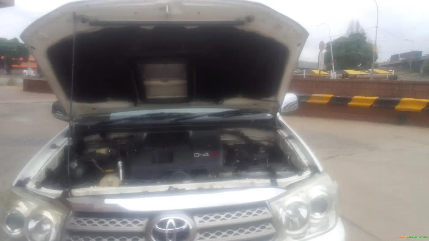 2011 Used Toyota Fortuner 3.0 D4D For Sale  #9