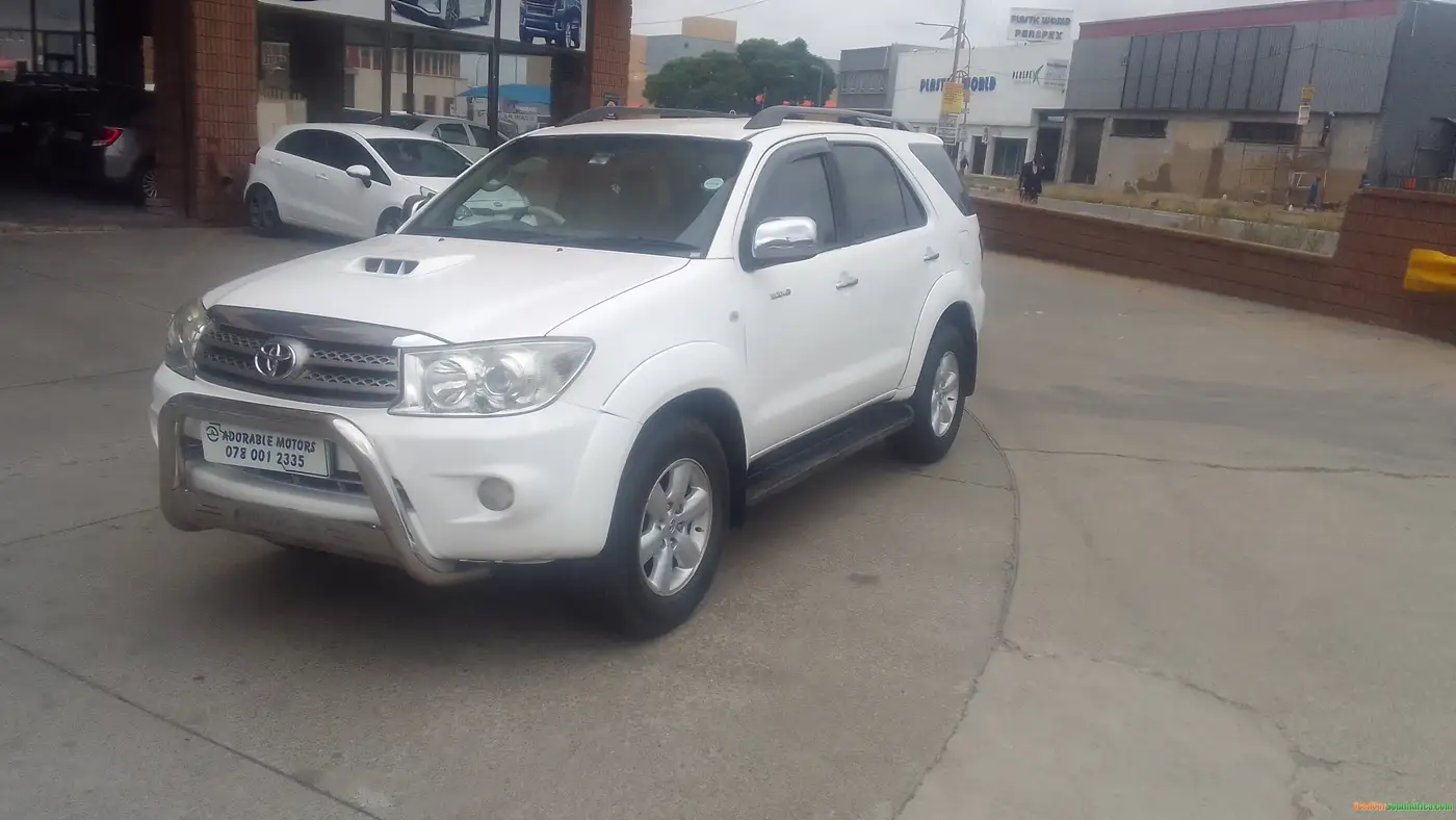 2011 Used Toyota Fortuner 3.0 D4D For Sale  #2