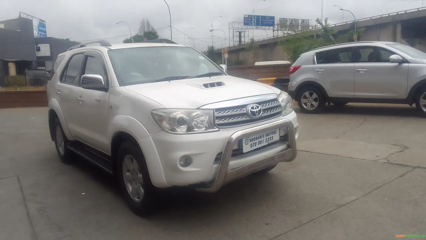 2011 Used Toyota Fortuner 3.0 D4D For Sale  #0