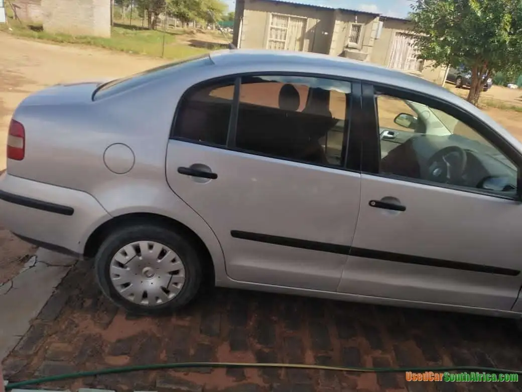 2005 Used Volkswagen Polo 1.6 Classic For Sale  #0