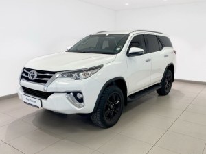 Toyota Fortuner 2.4 GD-6 Raised Body A/T