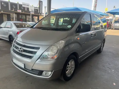 Hyundai H-1 VAN