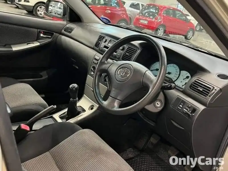 2005 Used Toyota RunX 1.6 RS For Sale  #11