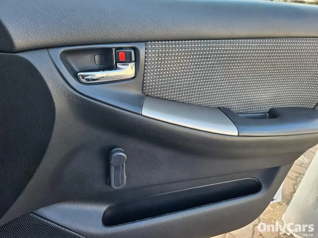 2005 Used Toyota RunX 1.4 For Sale #14