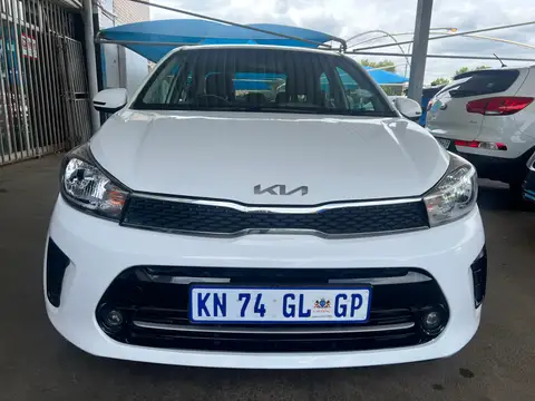 Kia Pegas