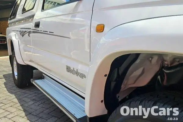 2000 Used Toyota Hilux 3.0 KZ-TE Raider Raised For Sale  #7