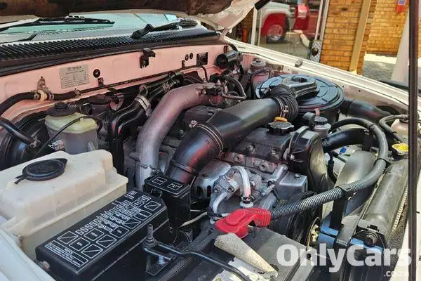 2000 Used Toyota Hilux 3.0 KZ-TE Raider Raised For Sale  #23