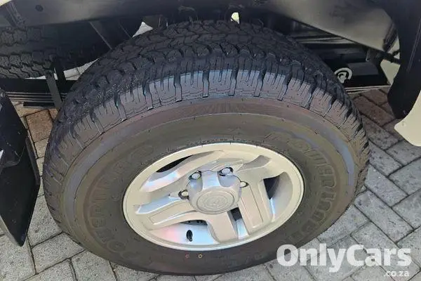 2000 Used Toyota Hilux 3.0 KZ-TE Raider Raised For Sale  #12