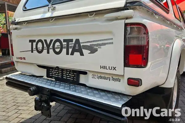 2000 Used Toyota Hilux 3.0 KZ-TE Raider Raised For Sale  #10