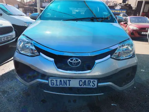 Toyota Etios 1.5 Sedan