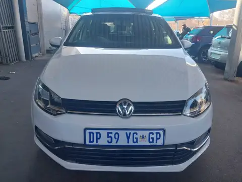 Volkswagen Polo  1.2 tsi 