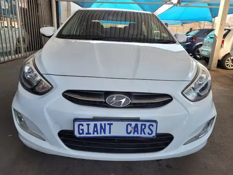 Hyundai Accent 1.6 Manual