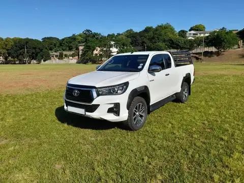 Toyota Hilux 2.8GD-6 Xtra cab Raider auto