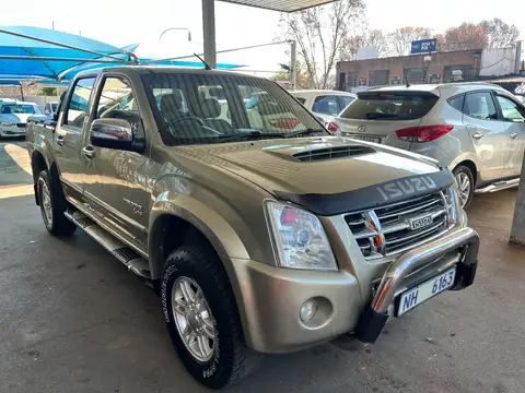 Isuzu KB