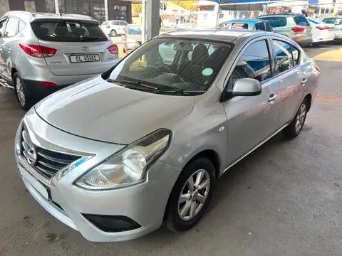 Nissan Almera