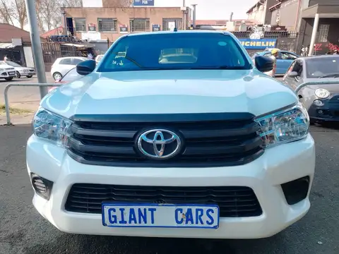 Toyota Hilux Single Cab GD-6 RB SR Manual