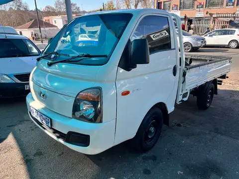 Hyundai H100