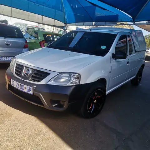 Nissan NP200 1.6