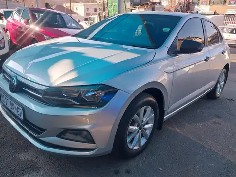 Volkswagen Polo 1.0 tsi 
