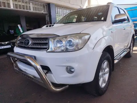 Toyota Fortuner 3.0 D4D AUTOMATIC