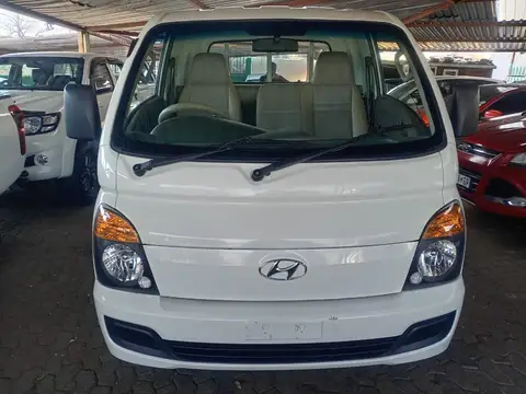 Hyundai H100