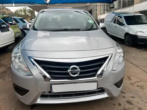 Nissan Almera
