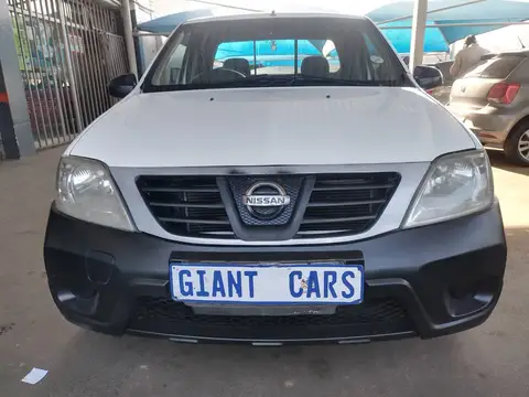 Nissan NP200 1.6i Manual