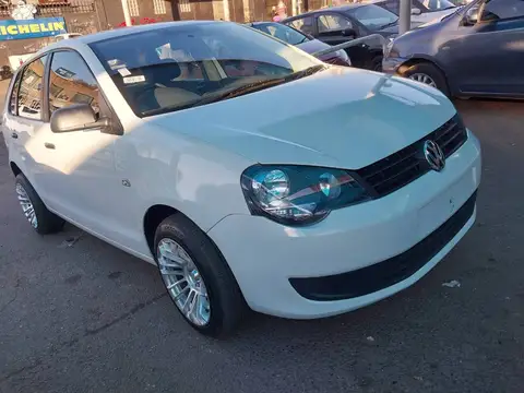 Volkswagen Polo Vivo 1.4 hatchback 