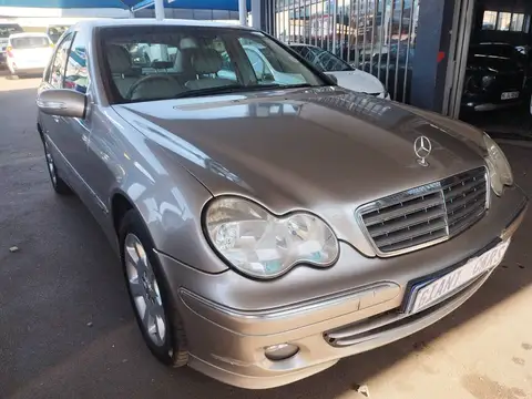 Mercedes Benz C-Class C200K