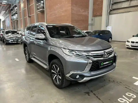 Mitsubishi Pajero SPORT 2.4D 4X4 A/T