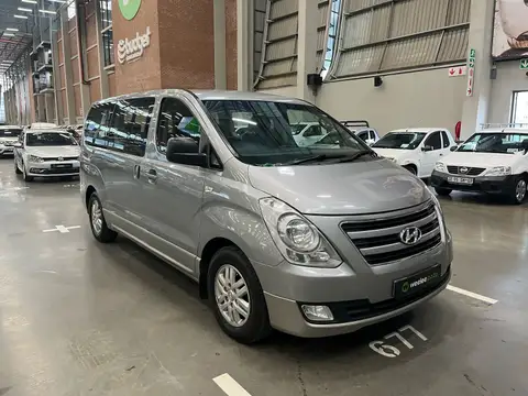 Hyundai H-1 VAN 2.5 CRDI A/T/ 2.5 ELITE A/T