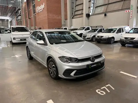 Volkswagen Polo TSI LIFE