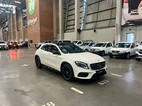 Mercedes Benz GLA-Class GLA 250 4MATIC