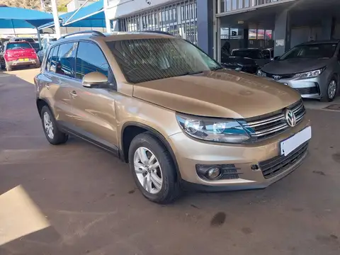 Volkswagen Tiguan 1.4 tsi 