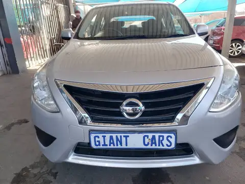 Nissan Almera