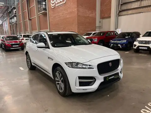 Jaguar F-Pace 2.0 I4D AWD R-SPORT