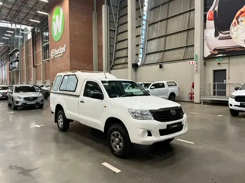 Toyota Hilux 2.5 D-4D SRX 4X4 P/U S/C