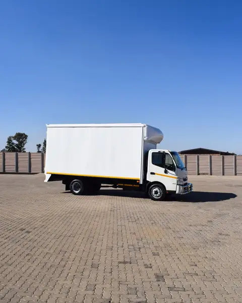 Hino 300 Series 814 LWB