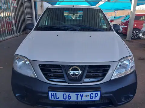 Nissan NP200 1.6