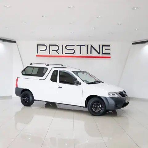 Nissan NP200 1.6i (Aircon) Safety Pack