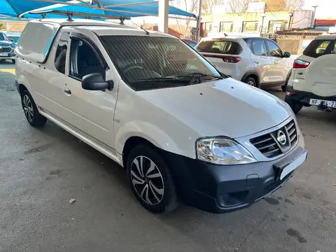 Nissan NP200