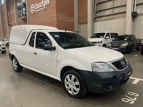 Nissan NP200 1.5 DCI A/C SAFETY PACK P/U S/