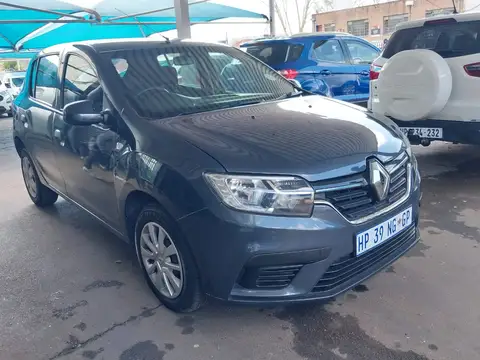 Renault Sandero 1.0