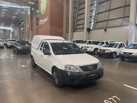 Nissan NP200 1.5 DCI A/C SAFETY PACK P/U S/