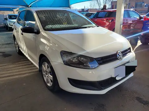 Volkswagen Polo 6 1.6 hatchback 