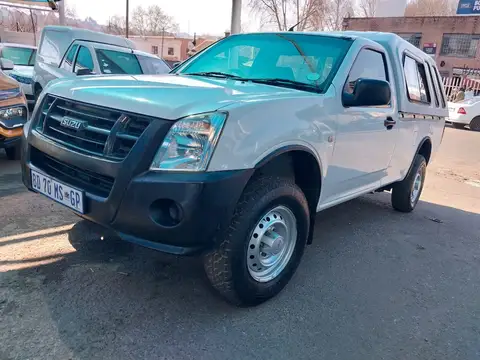 Isuzu KB 200i
