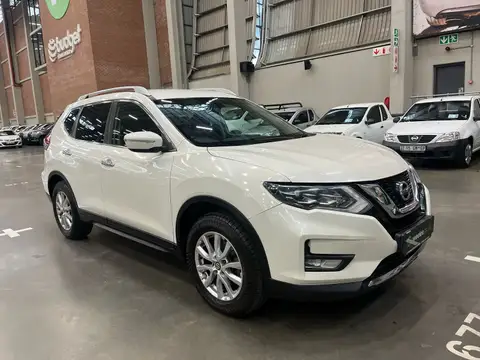 Nissan X-Trail 2.5 ACENTA 4X4 CVT