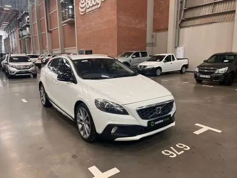 Volvo V40 CC D4 MOMENTUM GEARTRONIC