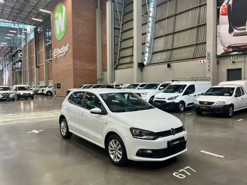 Volkswagen Polo Vivo 1.6 COMFORTLINE TIP (5DR)